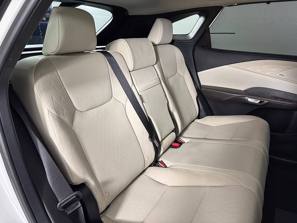 Used 2025 Lexus RX 450h AWD w/ Convenience Package image 36