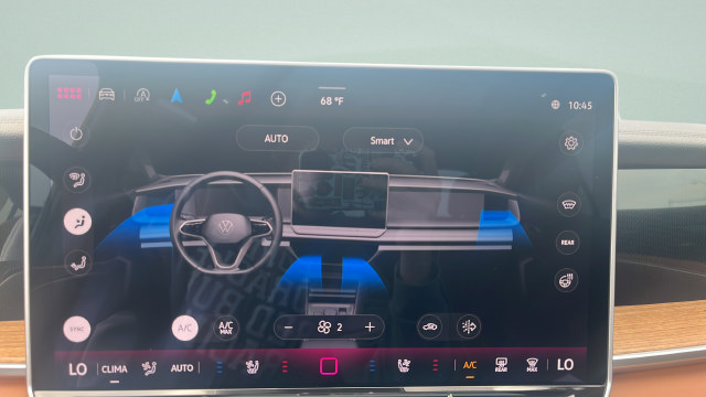 New 2026 Volkswagen Tiguan SEL R-Line AWD/4WD image 16