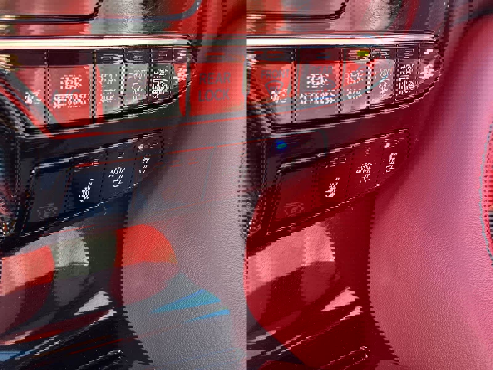 Certified 2024 Acura MDX A-Spec image 26