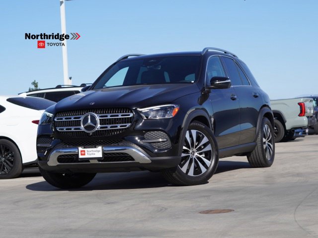 Used 2025 Mercedes-Benz GLE 450e 4MATIC image 2