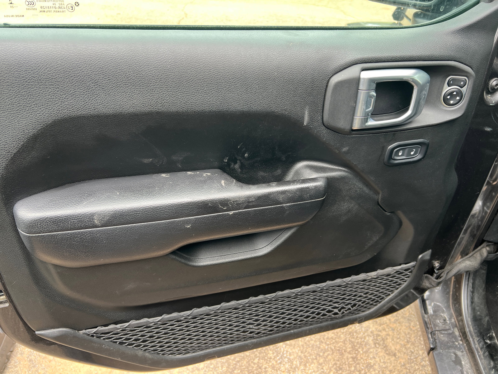 Used 2024 Jeep Gladiator Sport image 9