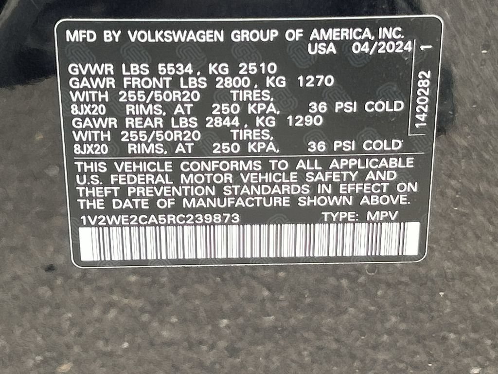 Used 2024 Volkswagen Atlas Cross Sport SE FWD image 33