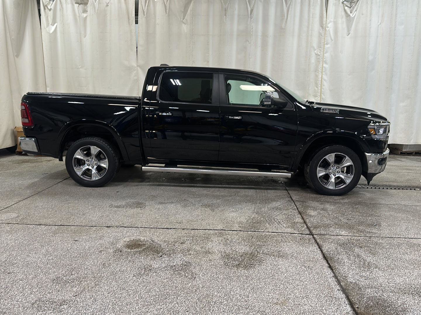 Used 2019 RAM 1500 Laramie image 6