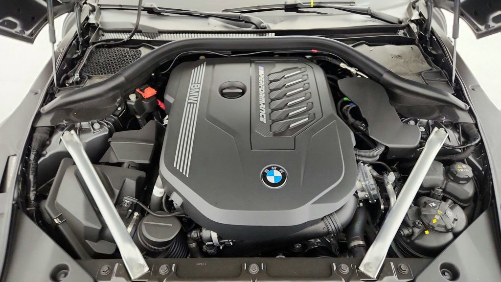 Used 2025 BMW Z4 M40i w/ Premium Package image 25