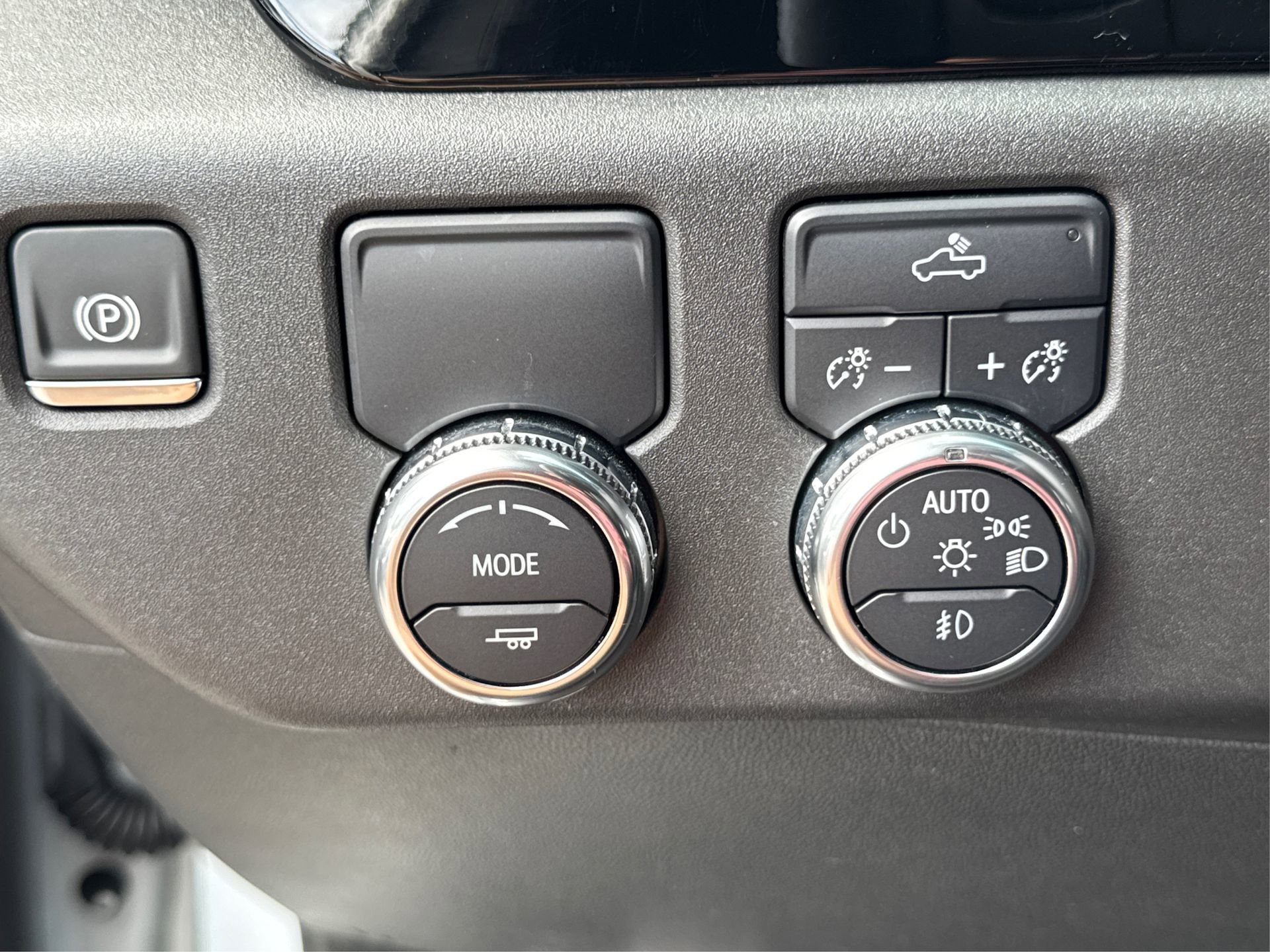 Used 2024 GMC Sierra 1500 Elevation image 23