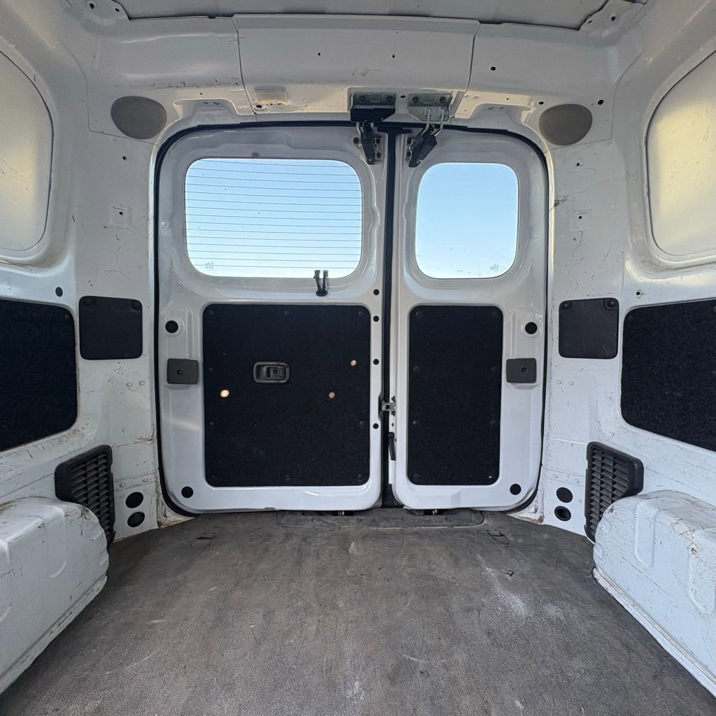 Used 2020 Nissan NV200 S w/ Back Door Glass Package image 14
