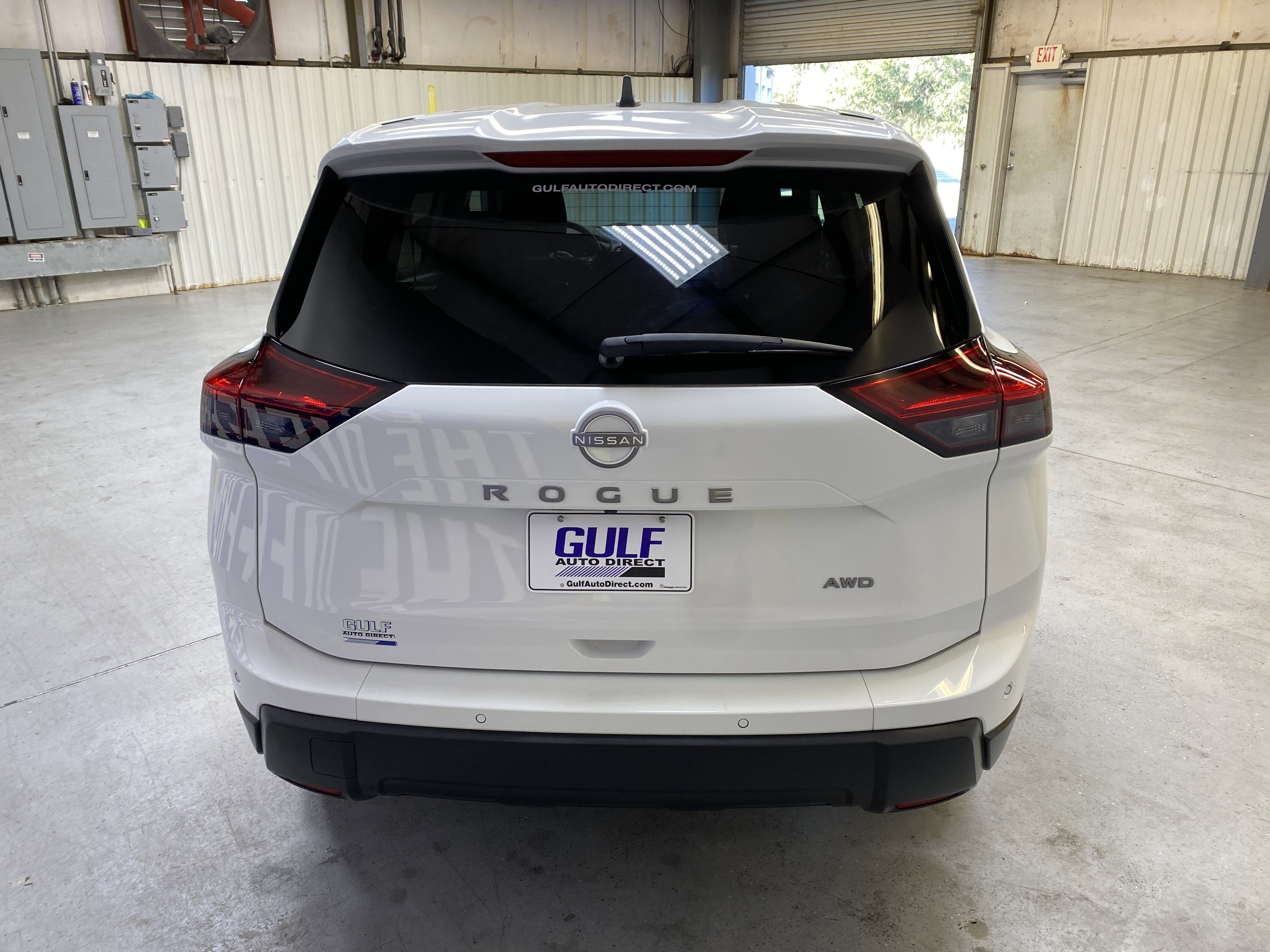 Used 2024 Nissan Rogue S image 7