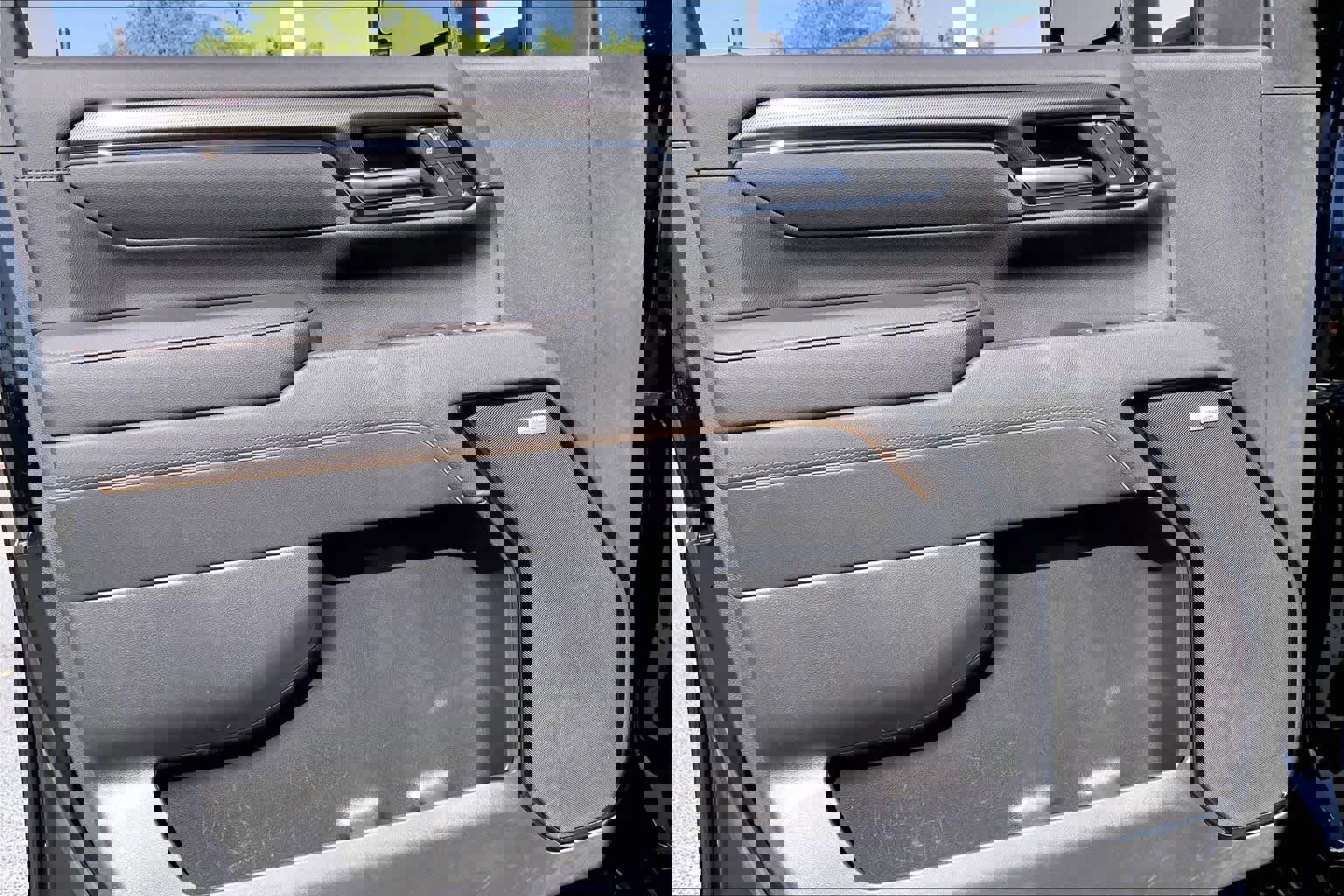 Used 2025 GMC Sierra 2500 AT4 w/ AT4 Premium Plus Package image 22