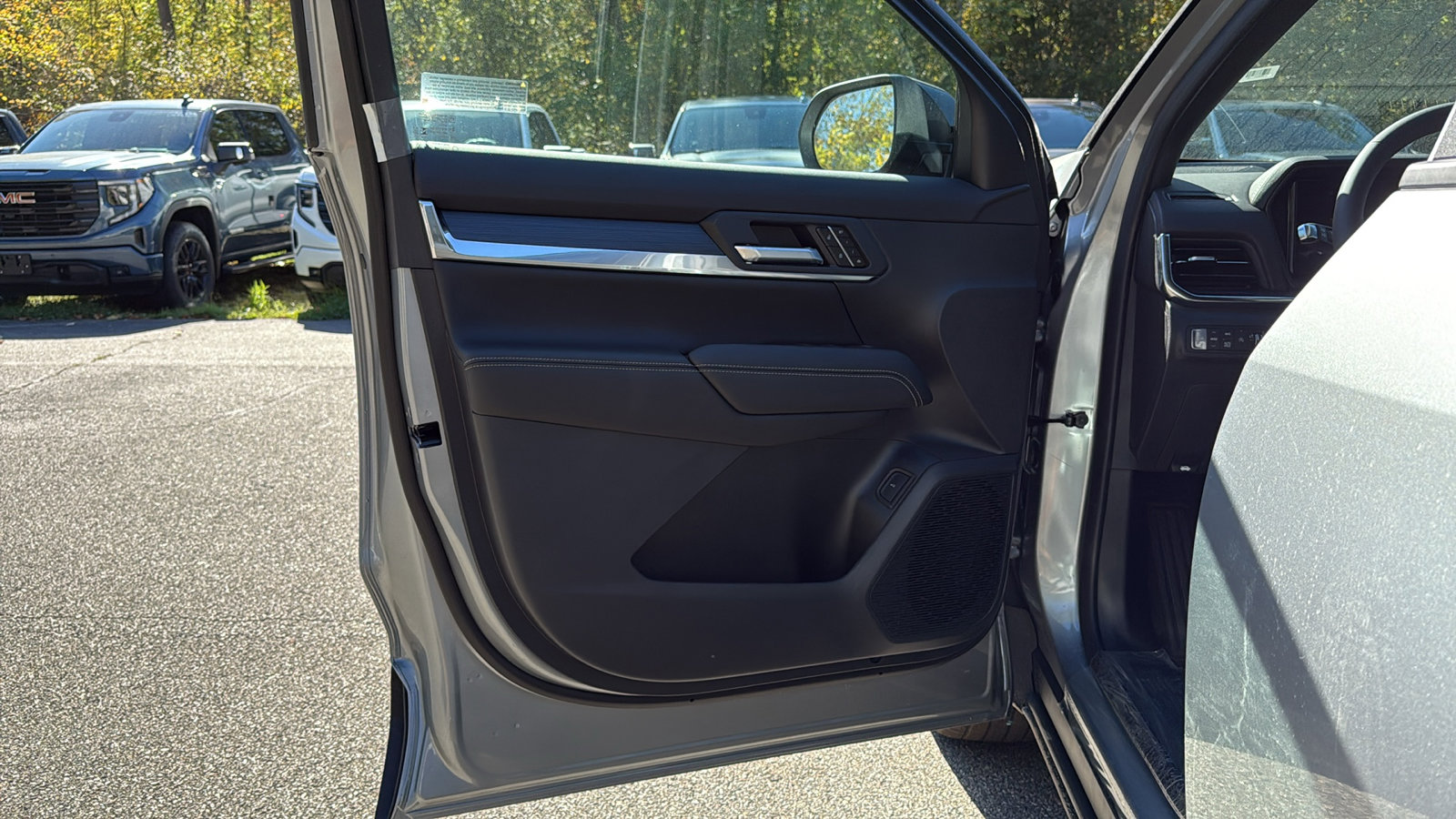 New 2026 GMC Terrain Elevation w/ Elevation Premium Package image 6