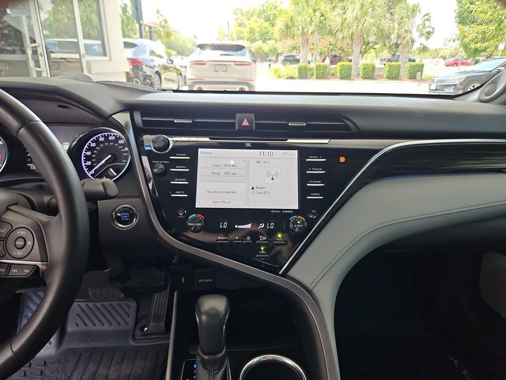 Used 2018 Toyota Camry XLE w/ Audio Package FWD image 16