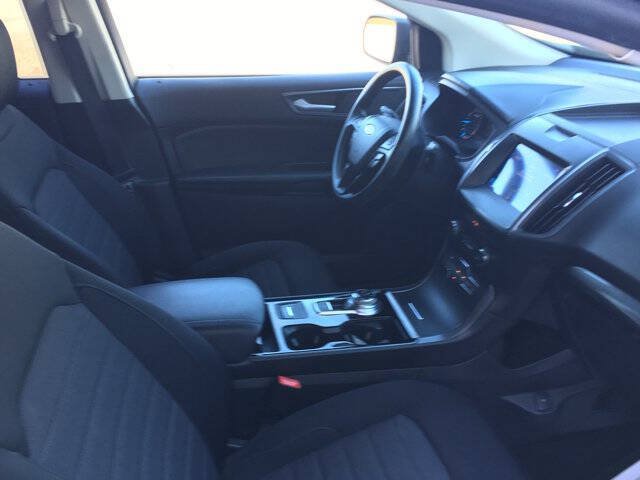 Used 2020 Ford Edge SE FWD image 23