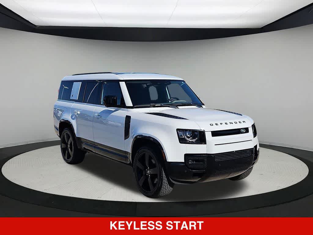 Used 2024 Land Rover Defender 130 X-Dynamic SE AWD/4WD image 9