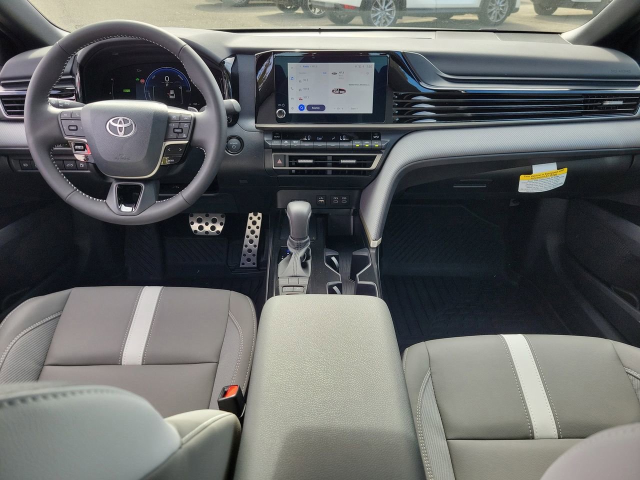 Used 2026 Toyota Camry SE FWD image 13