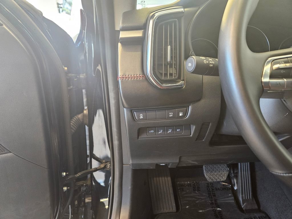 Used 2025 MAZDA CX-50 2.5 Hybrid w/ Premium Plus Pkg image 16