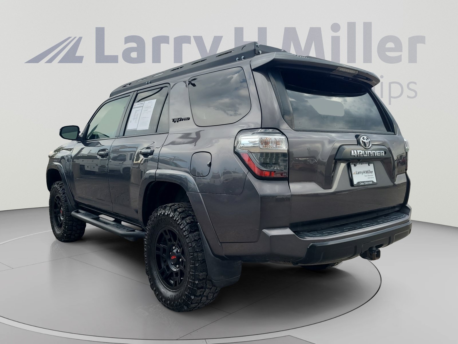 Used 2016 Toyota 4Runner TRD Pro AWD/4WD image 3