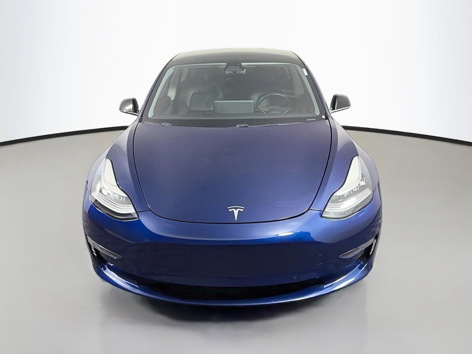 Used 2019 Tesla Model 3 Standard Range RWD image 2