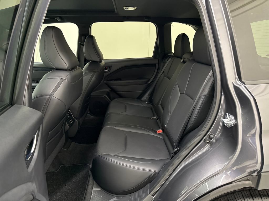 Used 2026 Subaru Forester Limited image 25