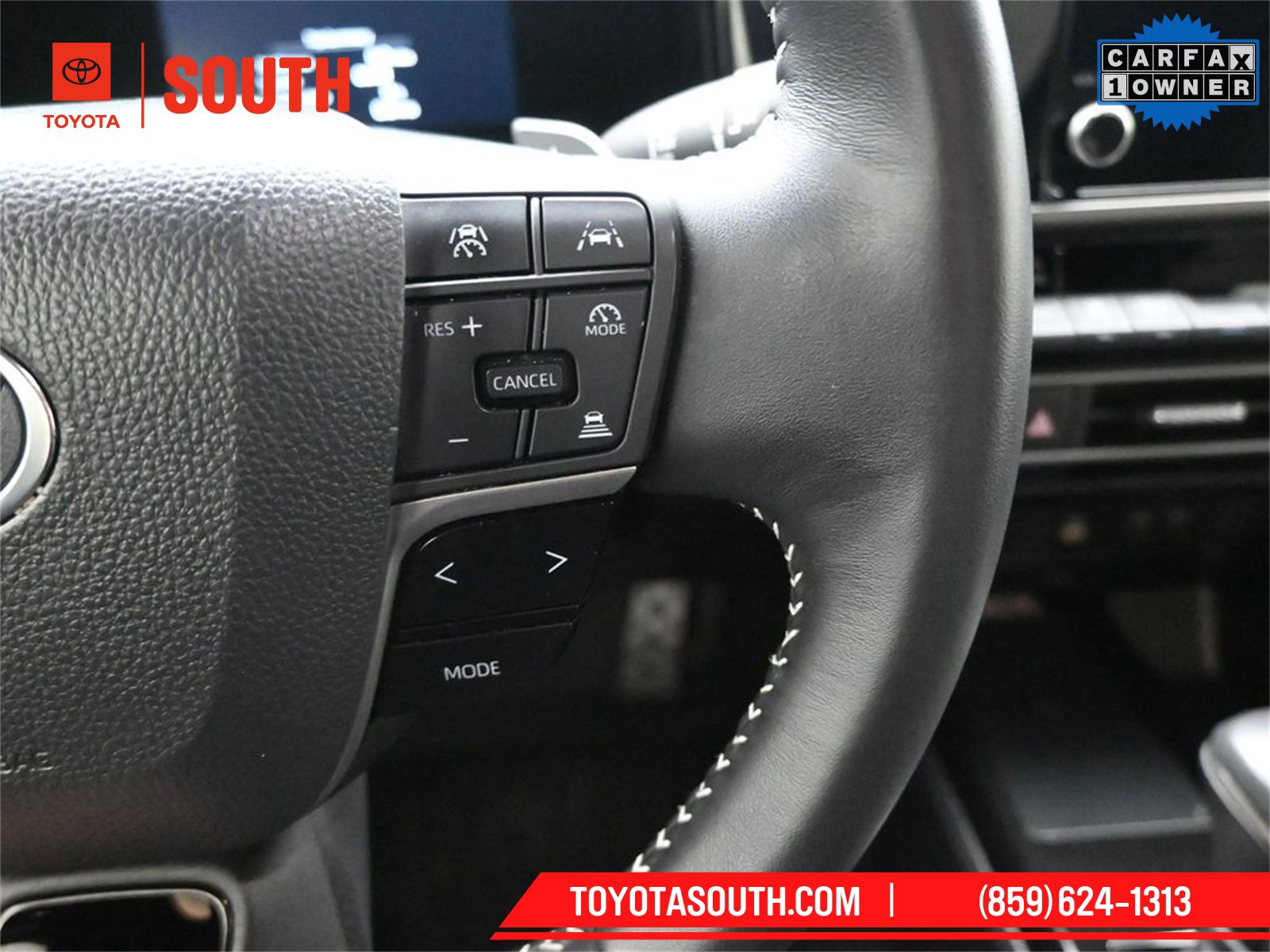 Used 2025 Toyota Camry SE w/ Convenience Package image 18