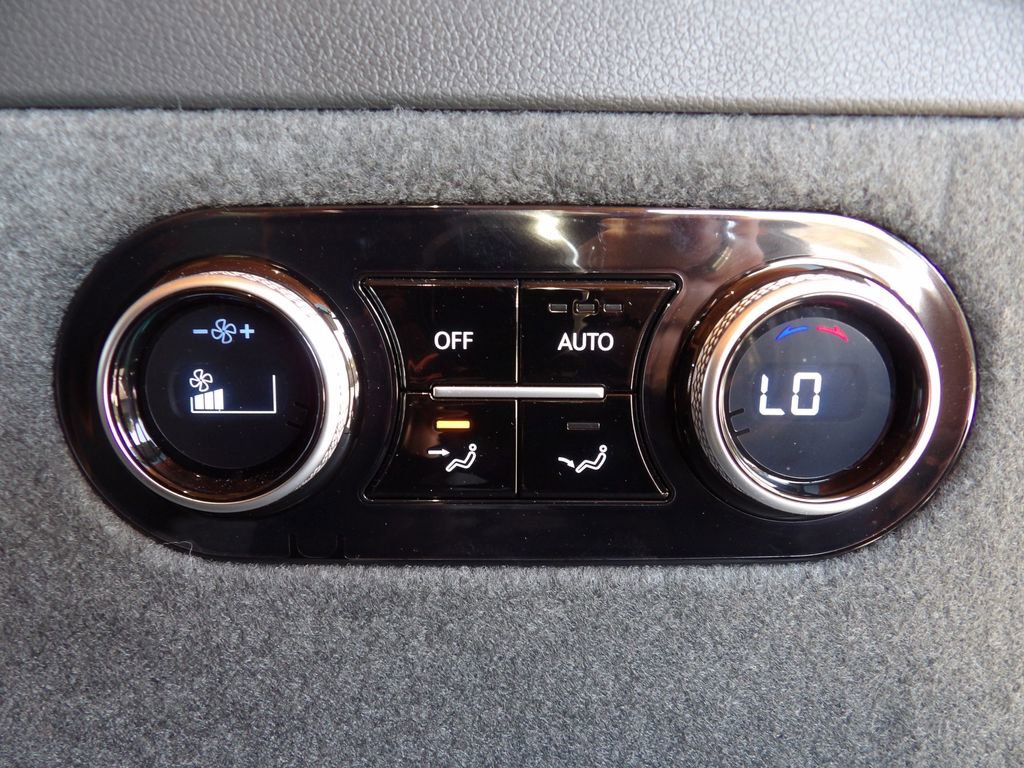 Used 2026 Genesis GV80 3.5T Prestige image 33