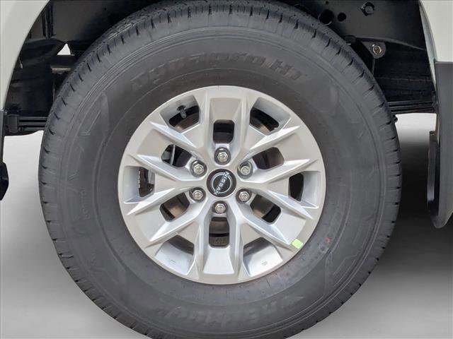 New 2026 Nissan Frontier S image 9