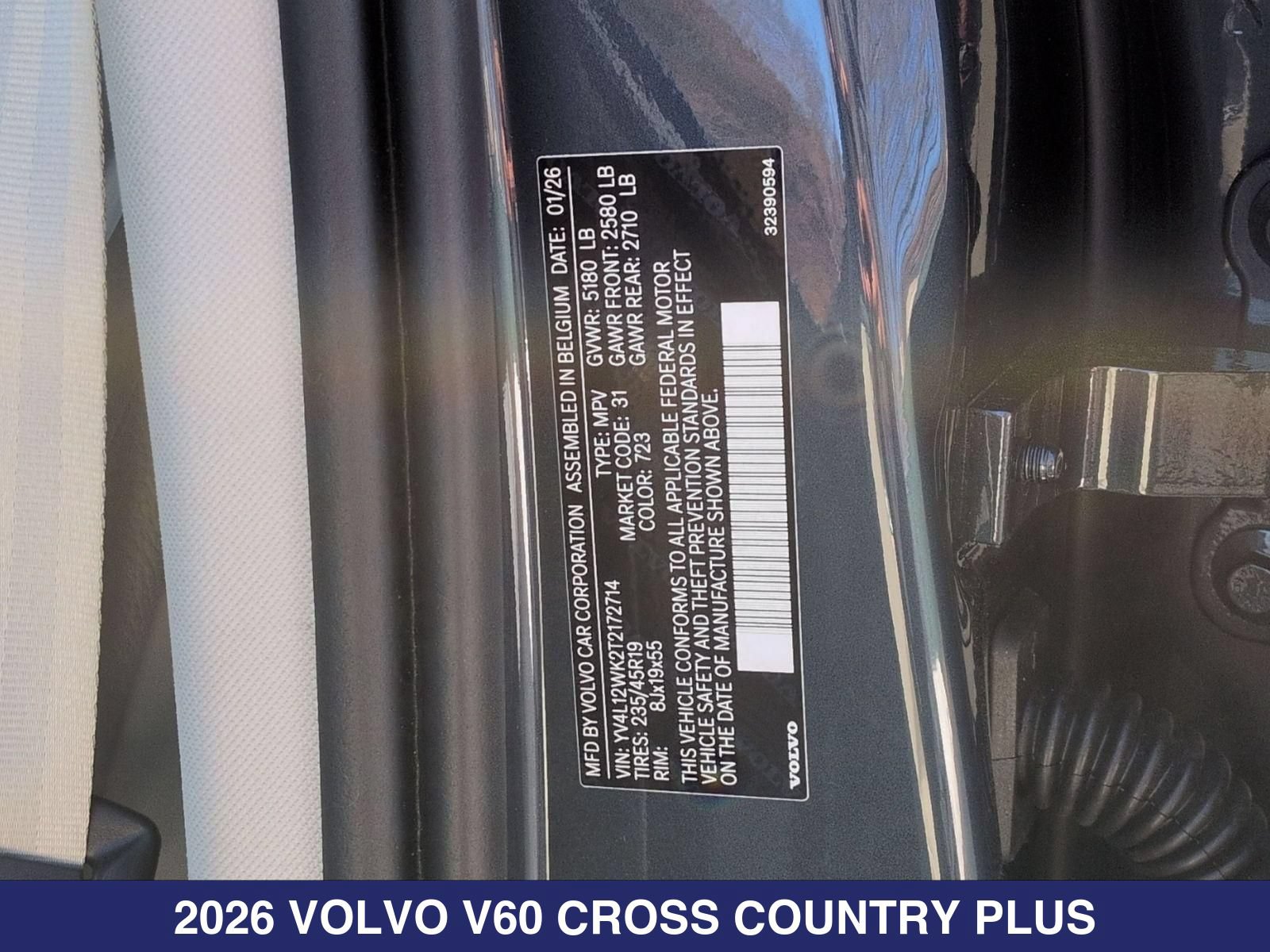 New 2026 Volvo V60 B5 Cross Country Plus w/ Protection Package Premier AWD/4WD image 29