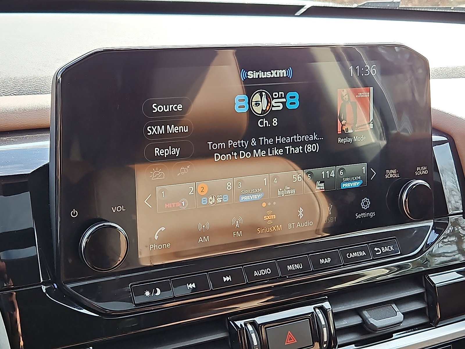 Certified 2022 Nissan Pathfinder Platinum w/ Cargo Package image 18