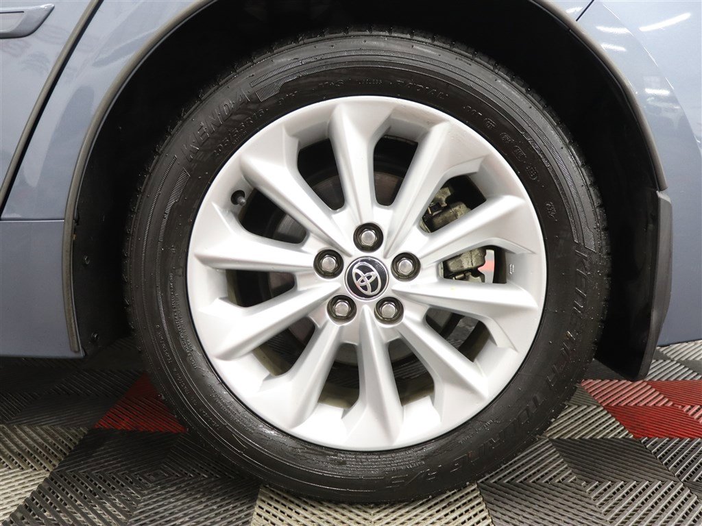 Used 2020 Toyota Corolla XLE FWD image 39