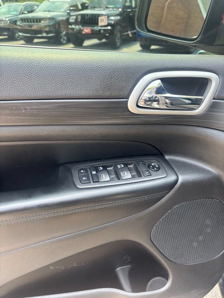 Used 2021 Jeep Grand Cherokee Laredo X RWD image 27