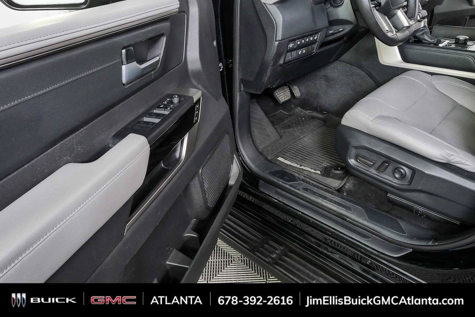 Used 2024 Toyota Sequoia Limited w/ Tow Technology Package AWD/4WD image 7