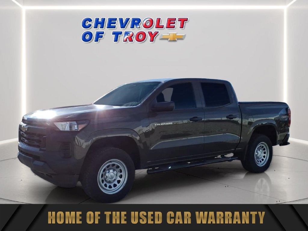 Used 2023 Chevrolet Colorado W/T w/ WT Convenience Package II AWD/4WD image 4