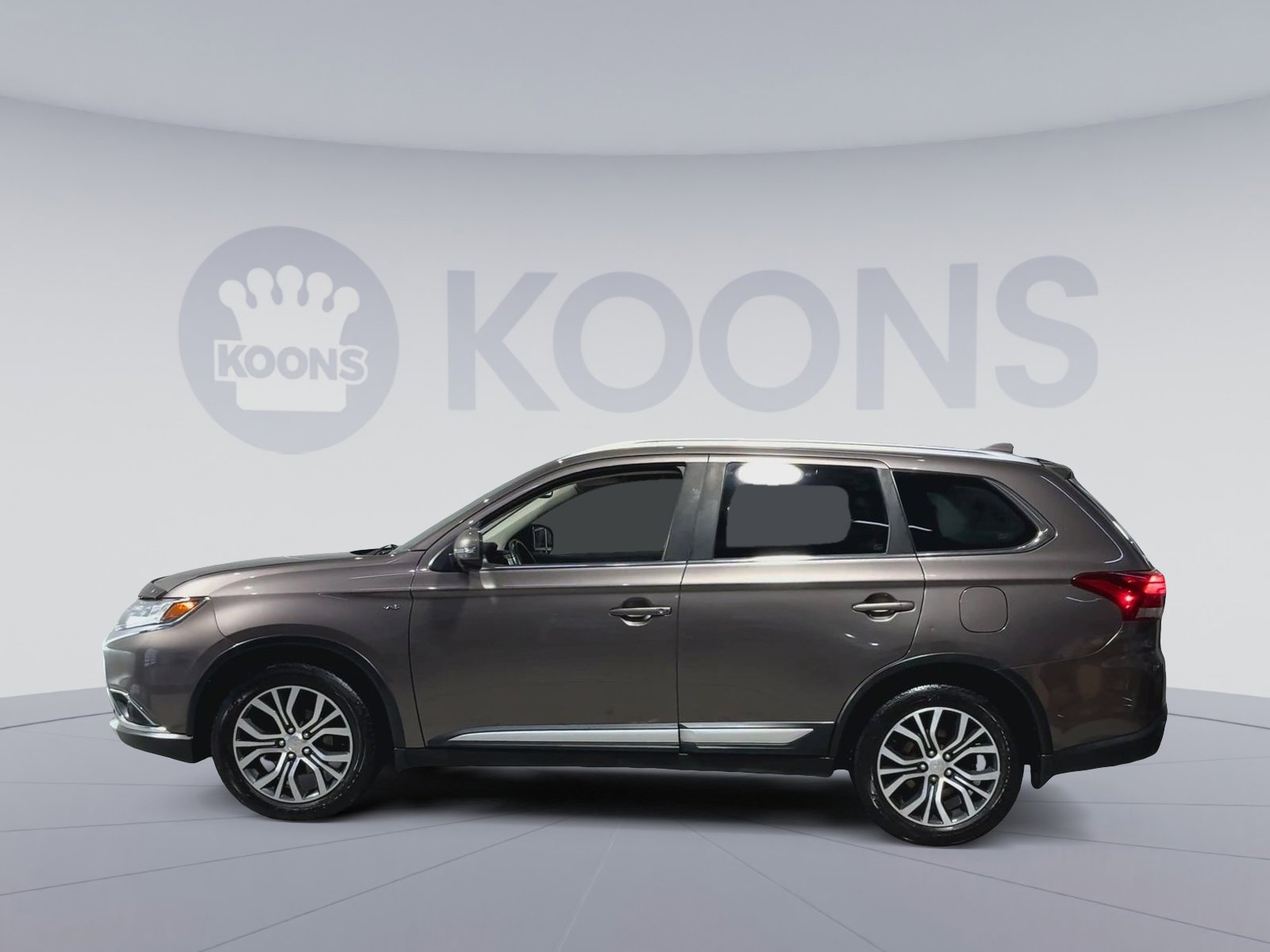 Used 2018 Mitsubishi Outlander GT AWD/4WD image 7