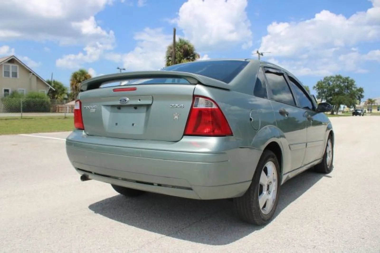 Used 2005 Ford Focus S FWD image 21