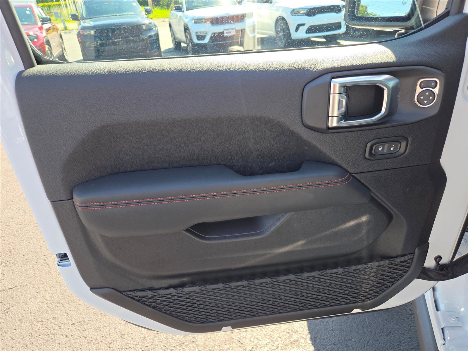 New 2025 Jeep Wrangler Unlimited Rubicon image 22