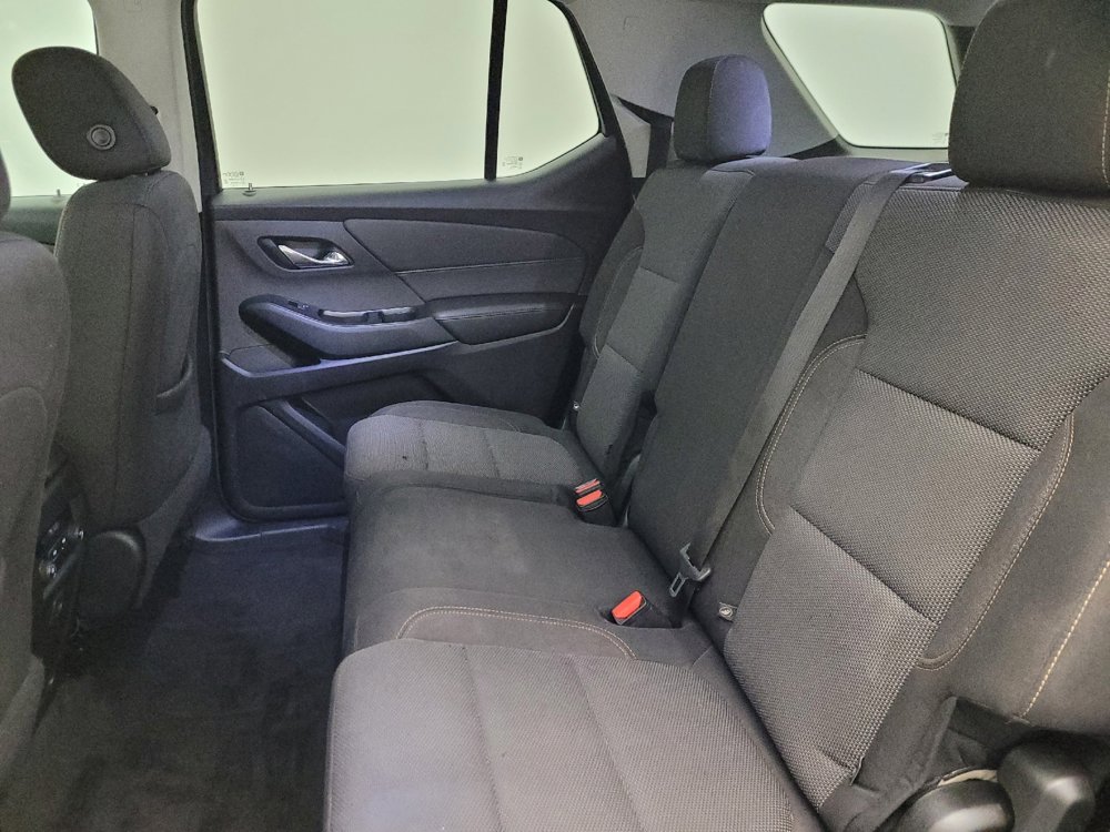 Used 2020 Chevrolet Traverse LS image 18