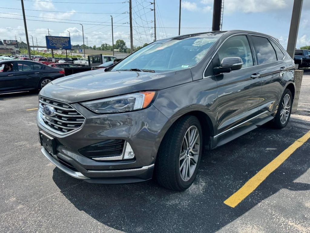 Used 2019 Ford Edge Titanium w/ Equipment Group 301A AWD/4WD image 6