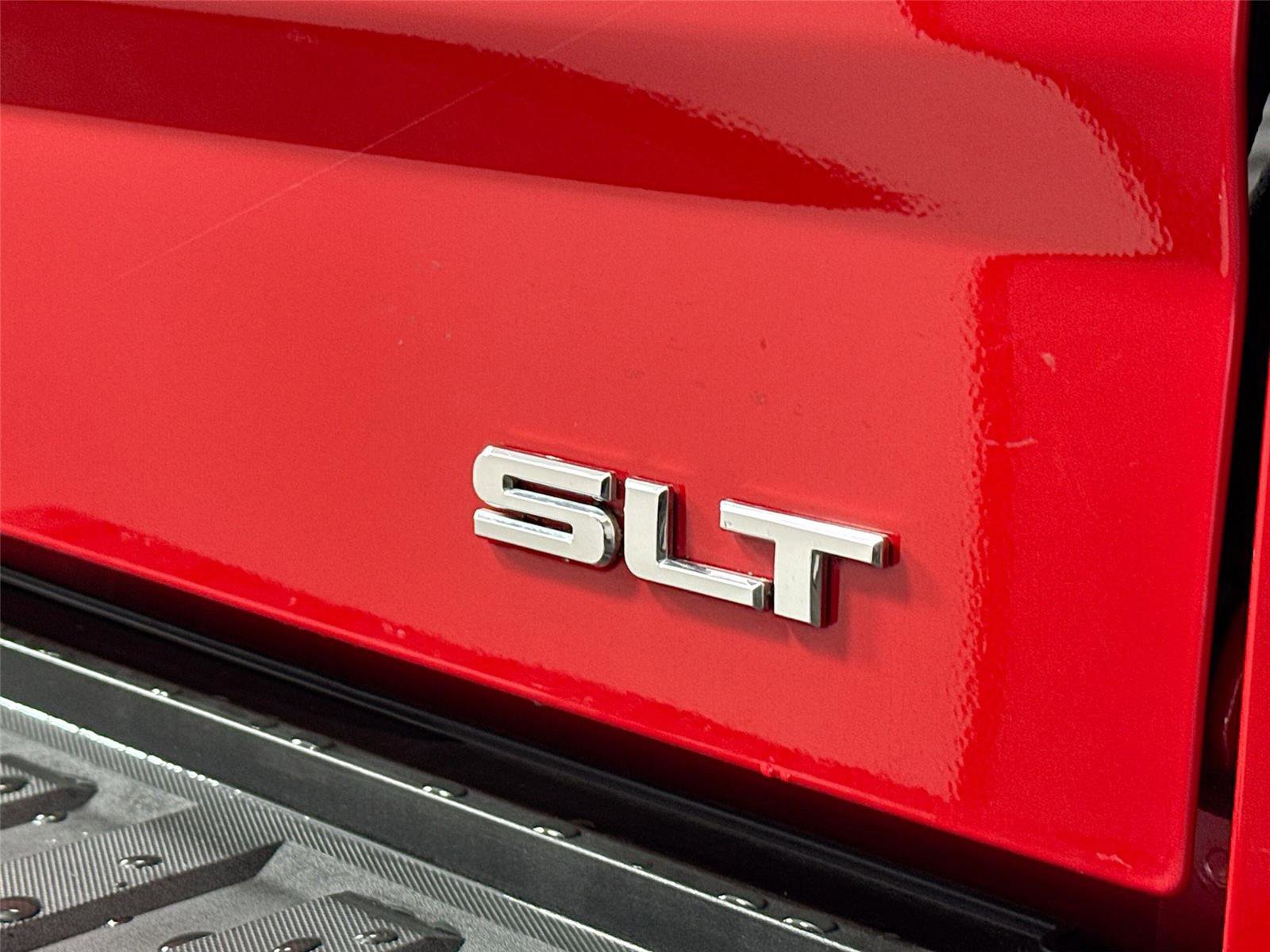 Used 2014 GMC Sierra 1500 SLT w/ SLT Crew Cab Value Package image 11