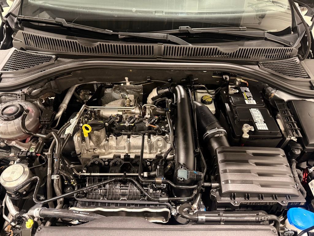 Used 2020 Volkswagen Jetta R-Line image 11