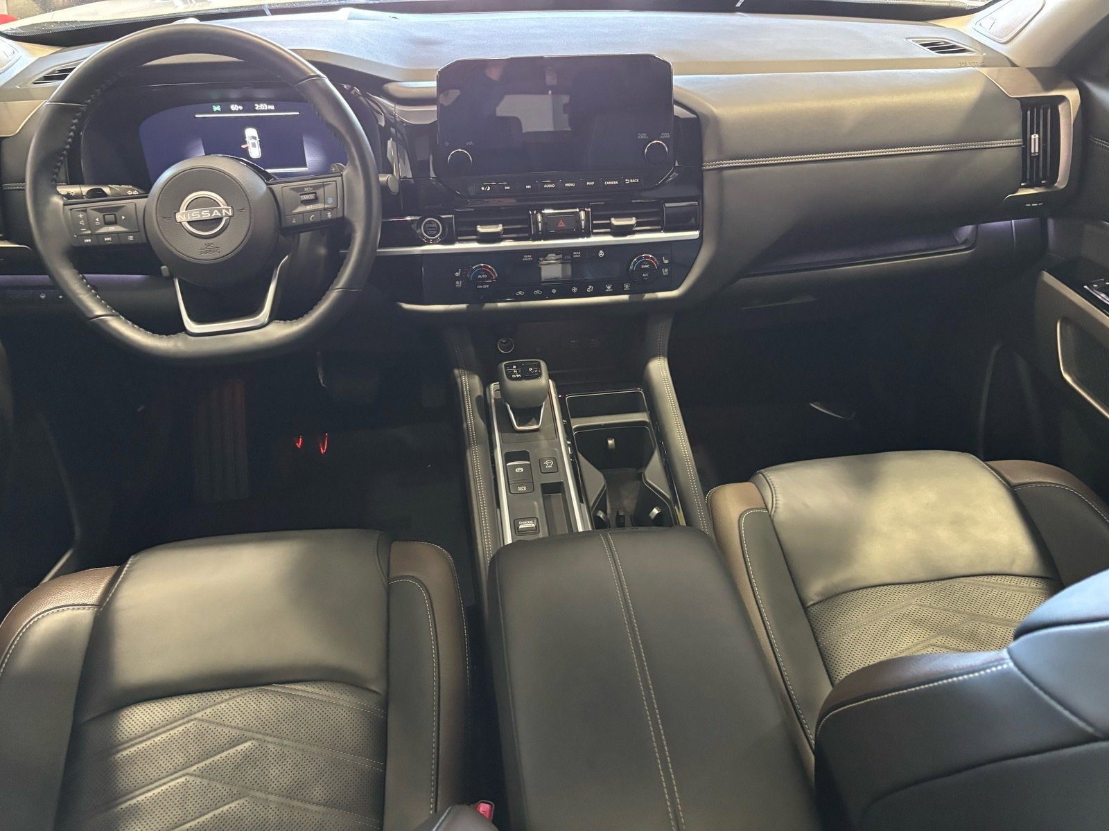 Used 2024 Nissan Pathfinder Platinum w/ Cargo Package image 10