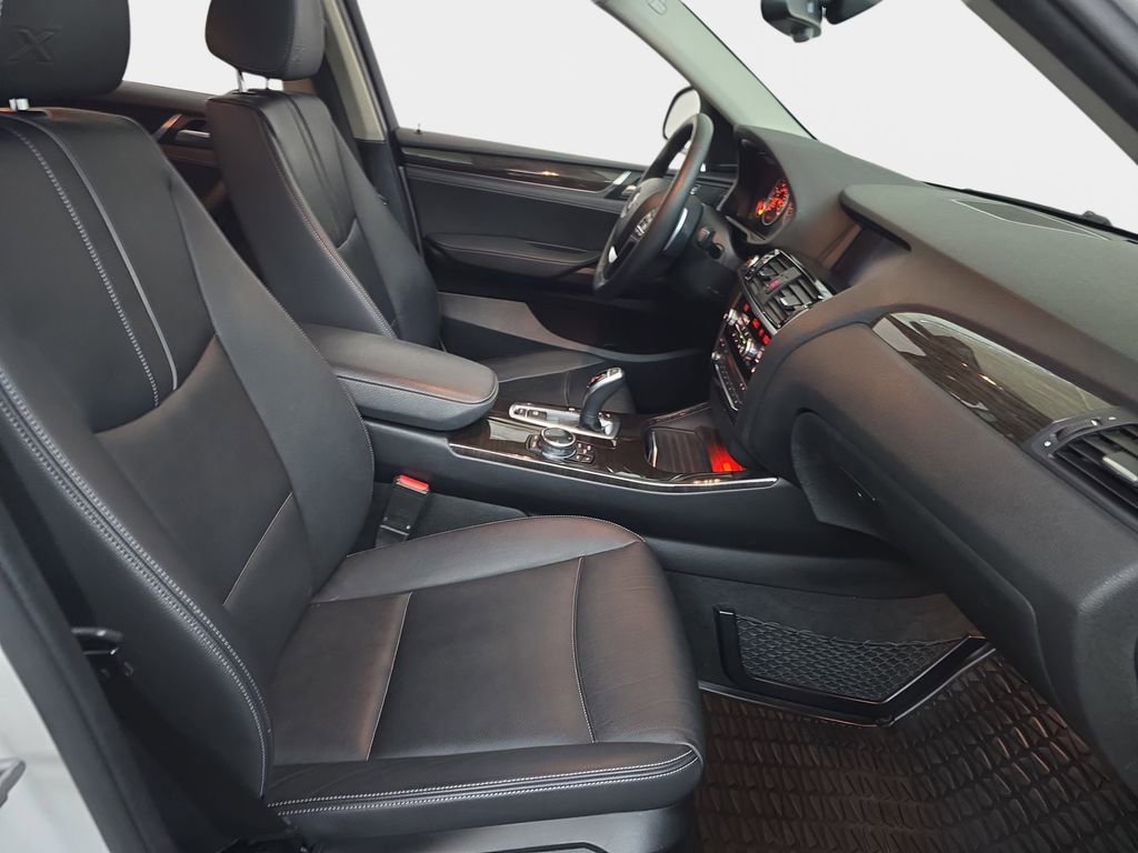 Used 2015 BMW X4 xDrive28i image 10