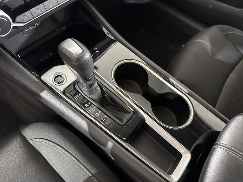 Used 2024 Nissan Altima 2.5 SV image 21