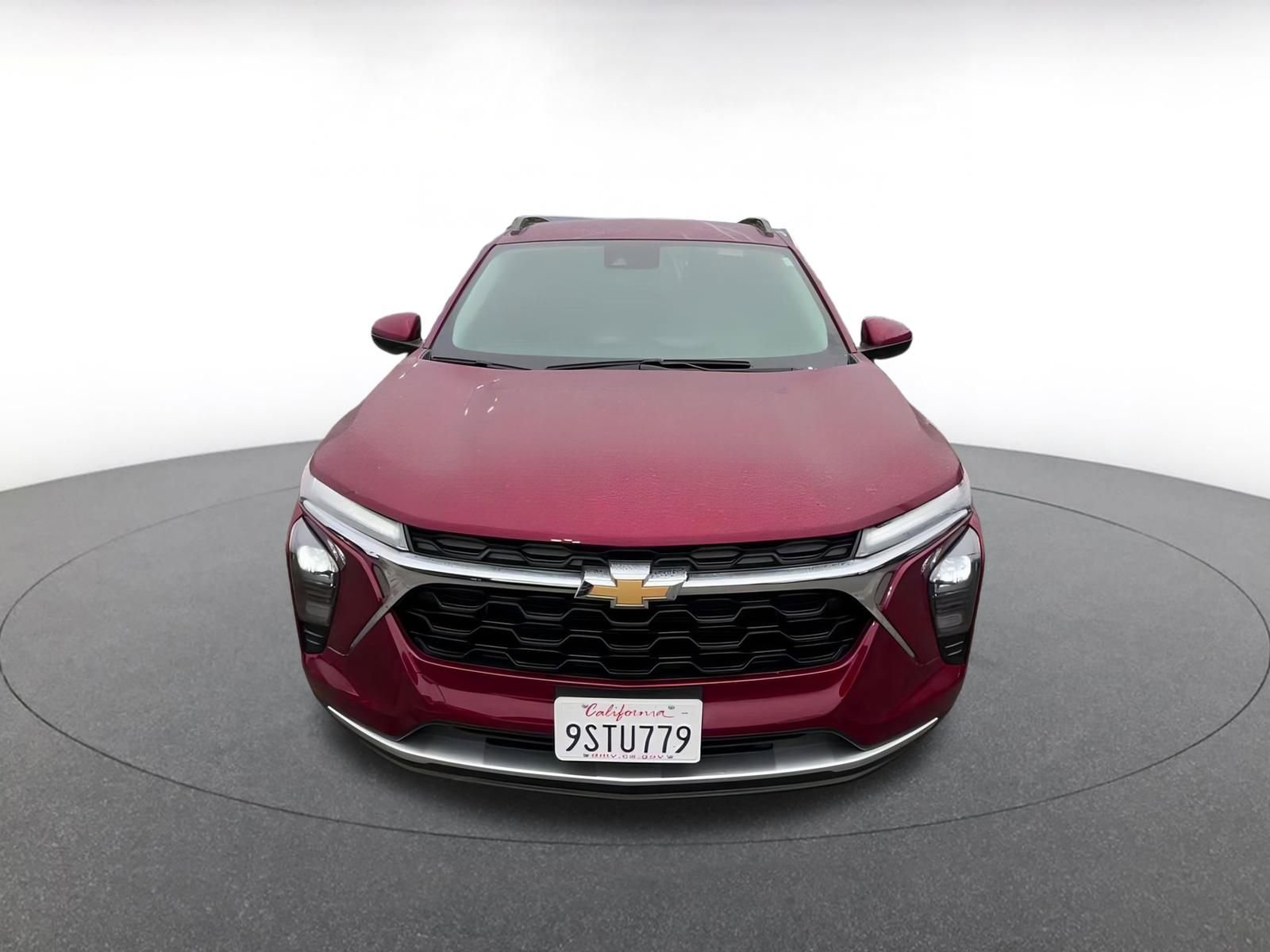 Used 2025 Chevrolet Trax LT image 4