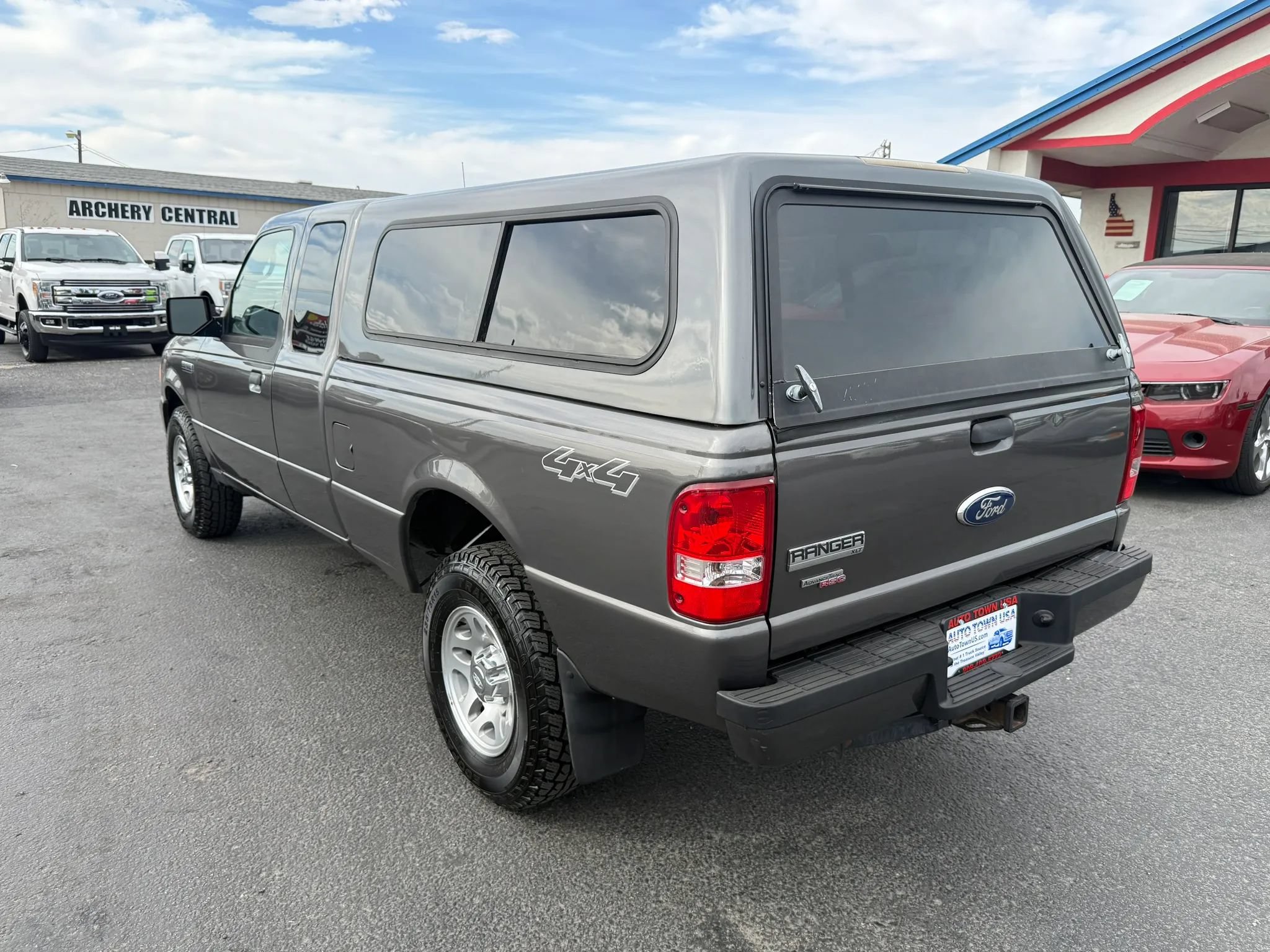 Used 2011 Ford Ranger XLT AWD/4WD image 3