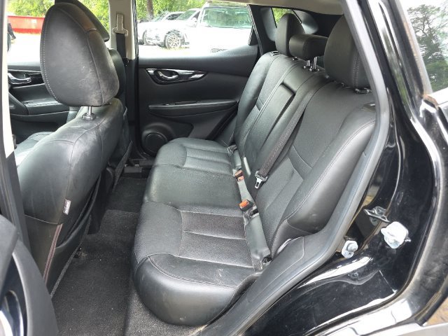 Used 2017 Nissan Rogue Sport SL AWD/4WD image 26