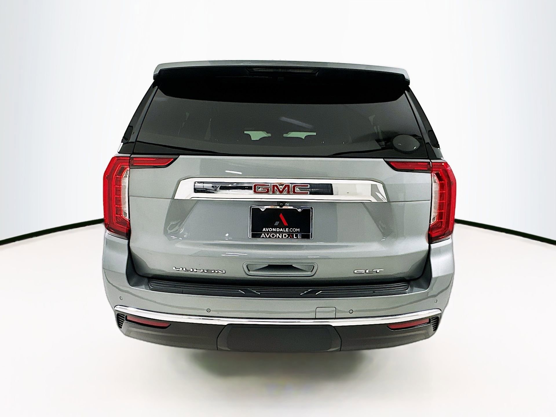 Used 2023 GMC Yukon XL SLT w/ LPO, Floor Liner Package image 7