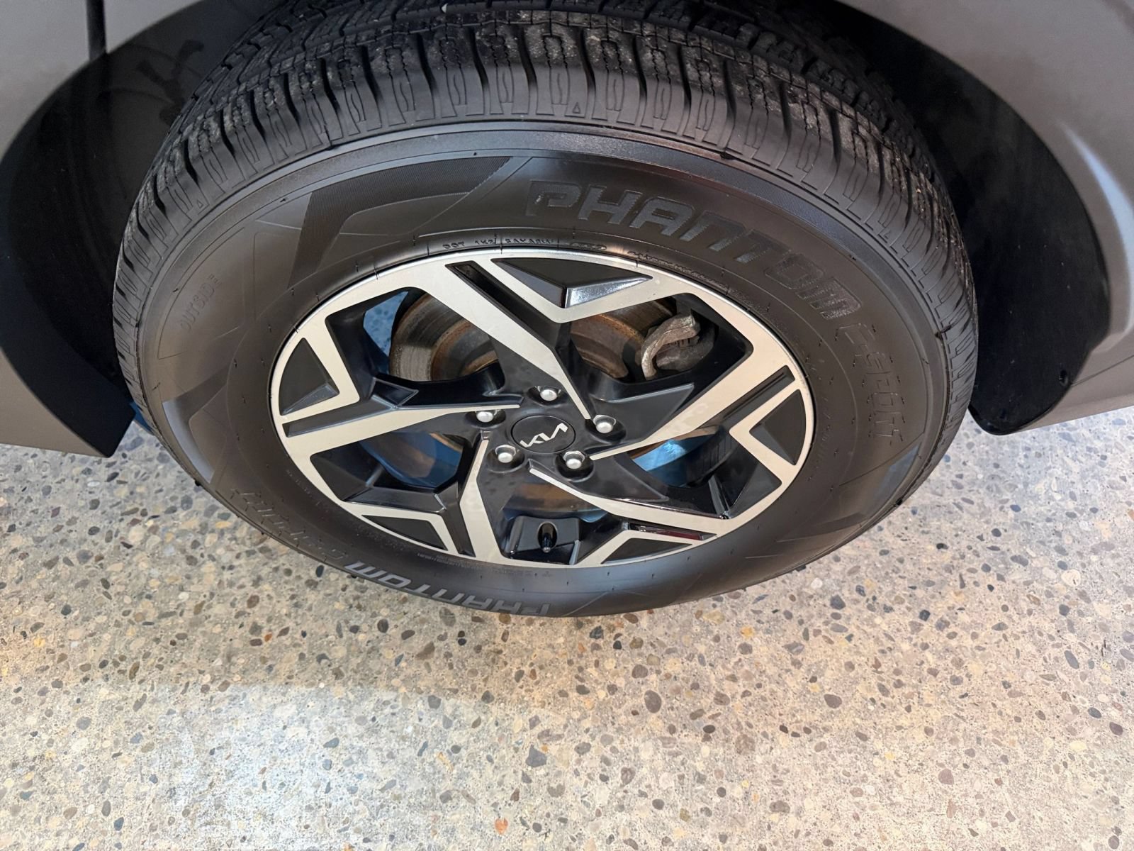 Used 2024 Kia Sportage LX FWD image 29