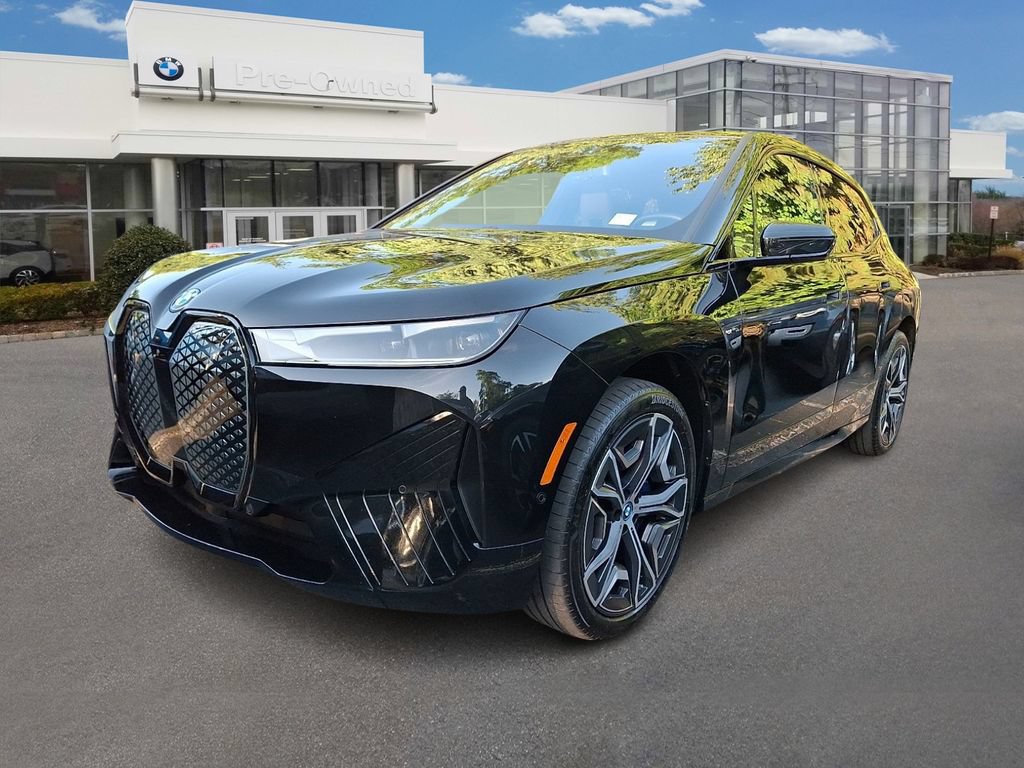 Used 2024 BMW iX xDrive50 w/ Sport Package AWD/4WD image 1