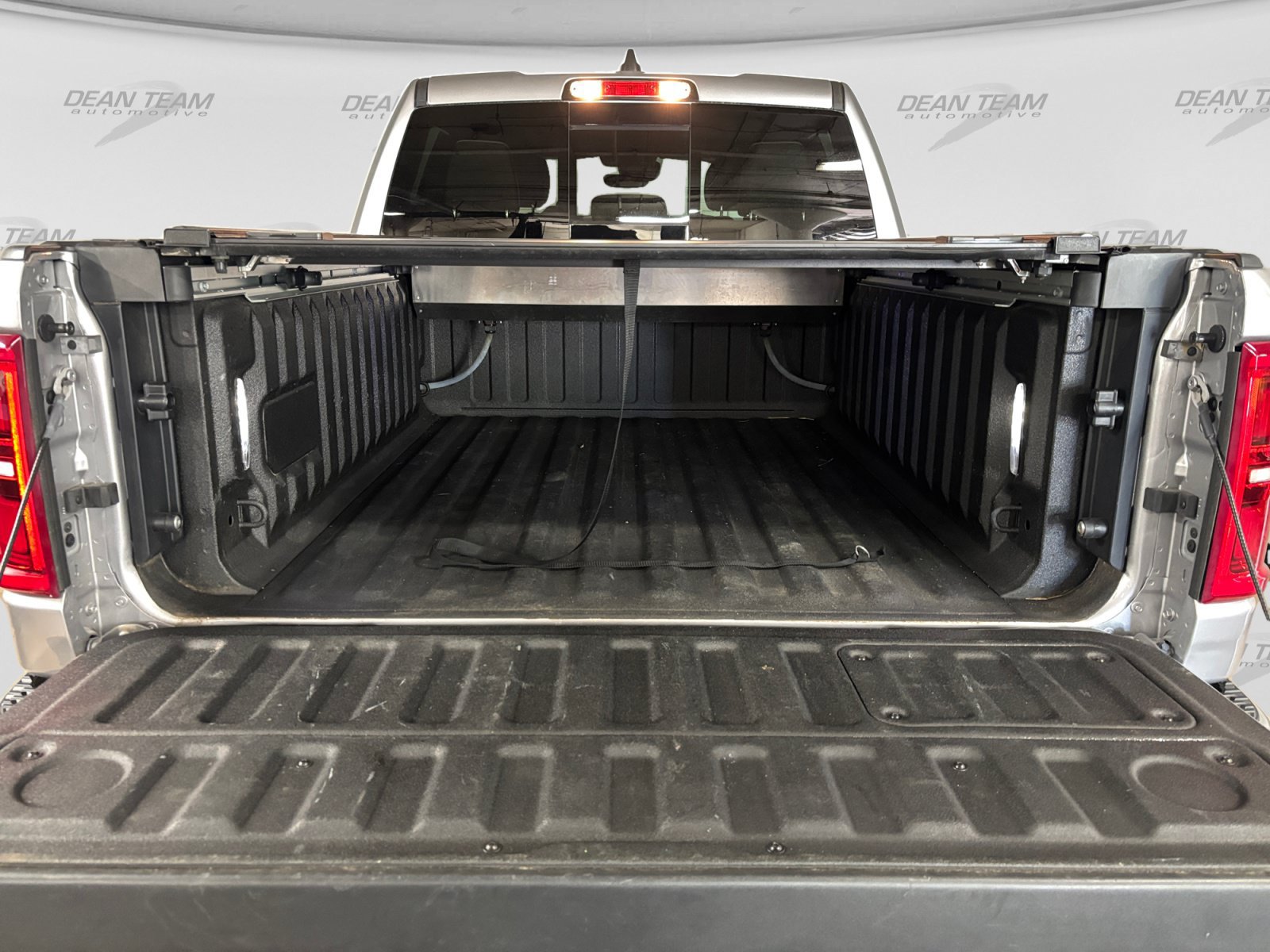 Used 2025 RAM 1500 Limited w/ Bed Utility Group AWD/4WD image 17