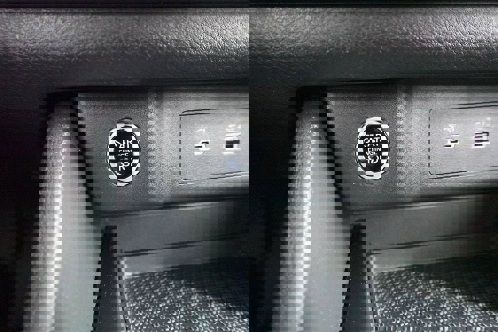 Used 2023 Nissan Rogue SV image 21