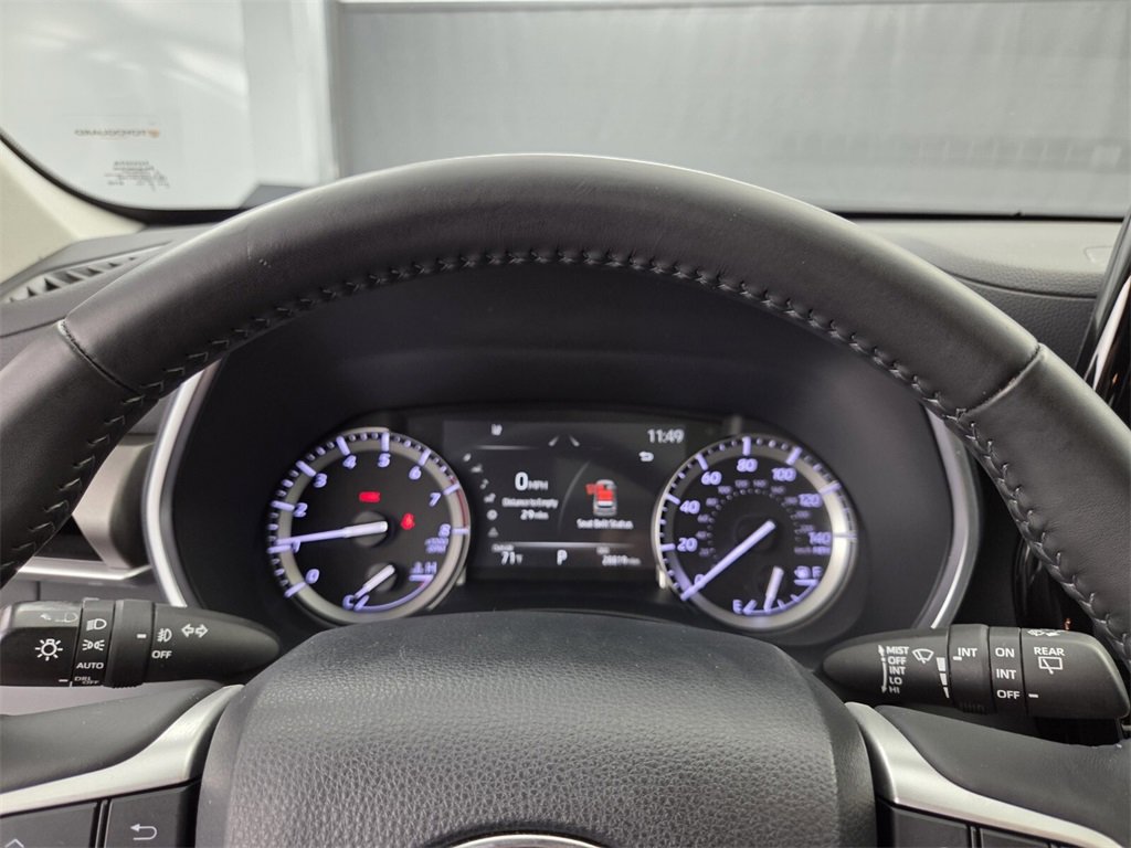 Used 2022 Toyota Highlander XLE image 28