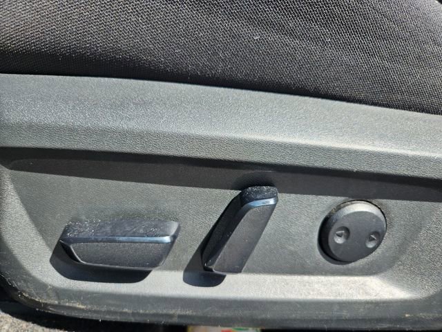 Used 2024 Nissan Rogue SV image 9